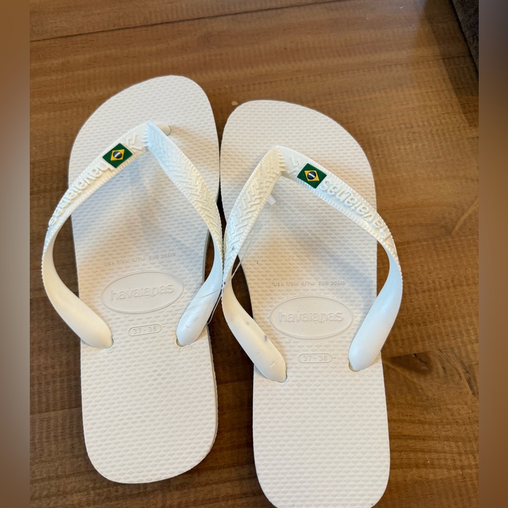 Havaianas White Flip Flops